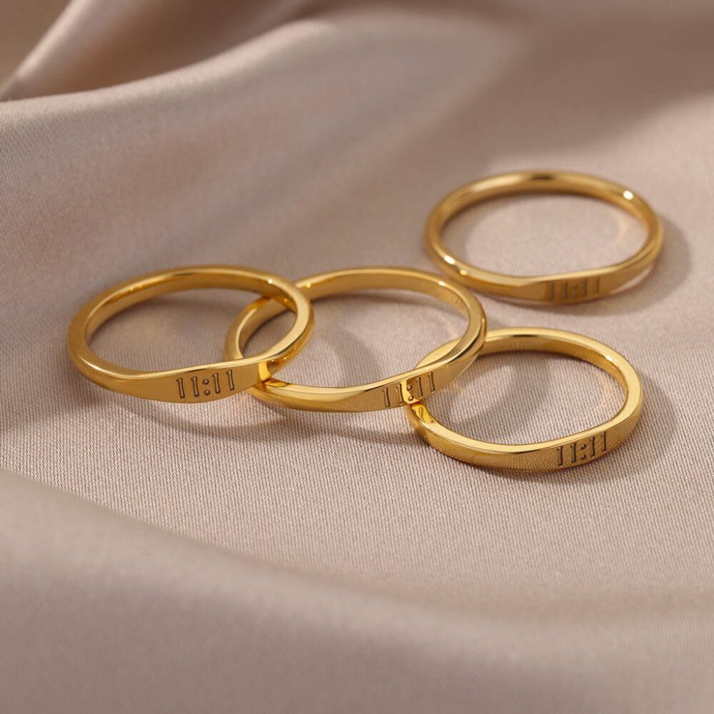 11:11 Lucky Minimalist Gold Ring - Picture 2 of 5